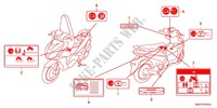 ETIQUETTE DE PRECAUTIONS (NSC502WH/T2) pour Honda VISION 50 R de 2013